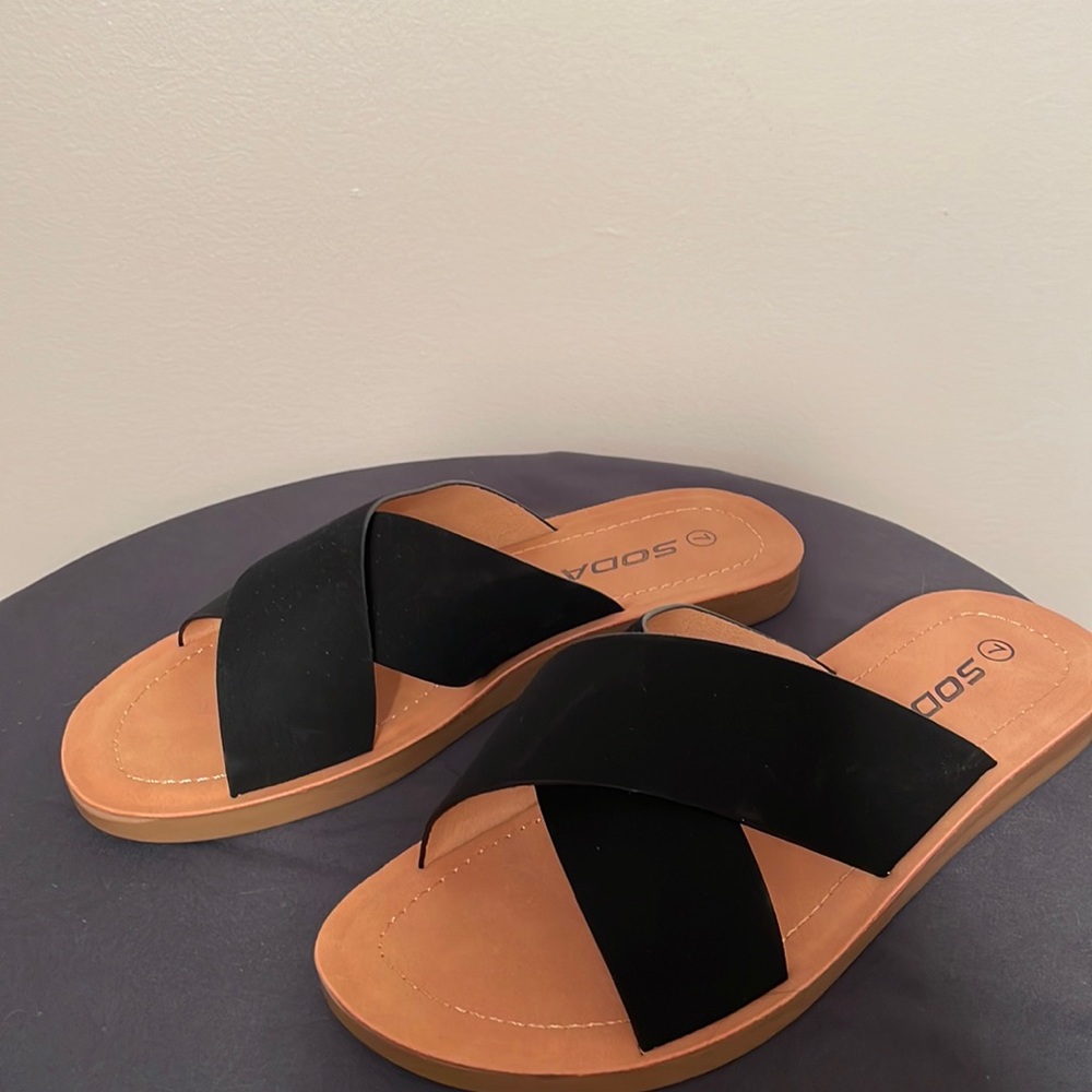 Brand new Soda Sandles- slip on size 7